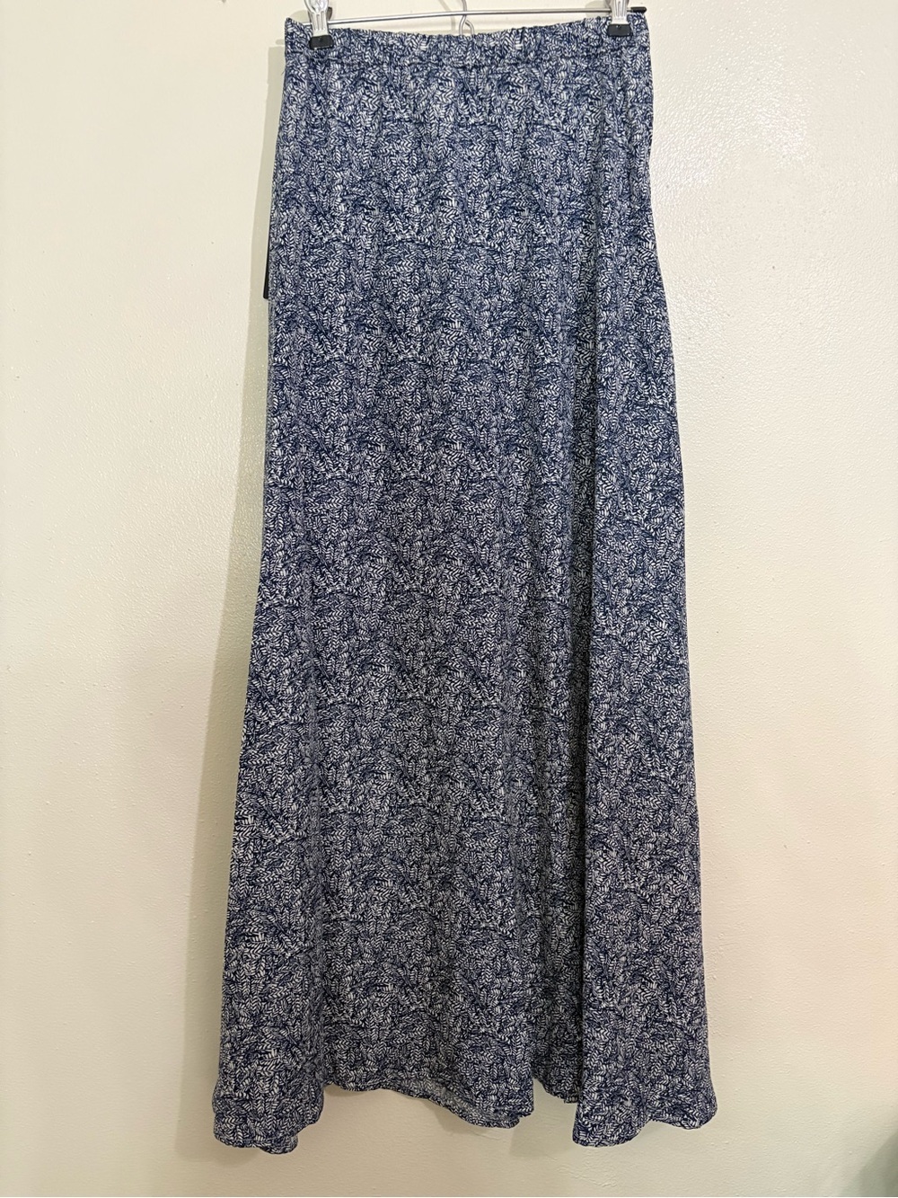 Lulus NWT Tempest Navy Blue Print Wrap Maxi Skirt S - Picture 4 of 6